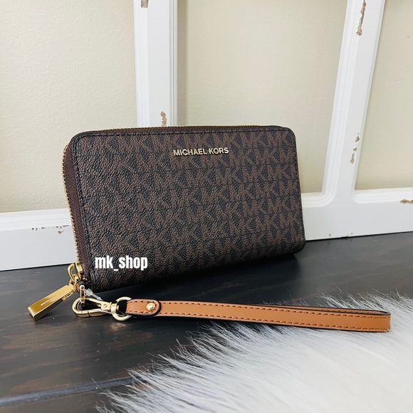 Michael Kors Jet Set Large Flat Phone Case Wristlet Wallet - Picture 3 of 16